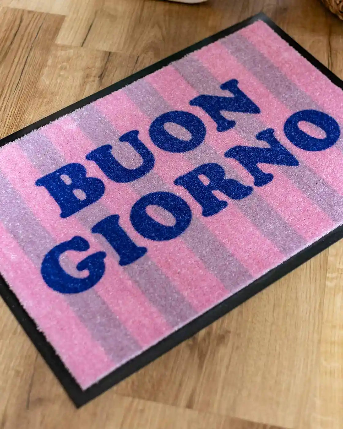 Matacama - Dein Onlineshop für Design Fußmatten - Lustige Fussabtreter - Waschbare Fußabstreifer - Buon Giorno