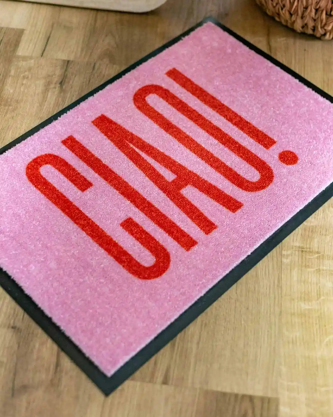 Matacama - Dein Onlineshop für Design Fußmatten - Lustige Fussabtreter - Waschbare Fußabstreifer - Ciao Pink