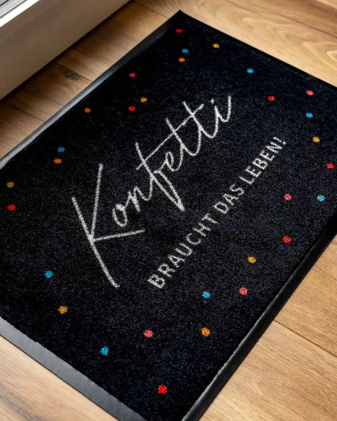 Matacama - Dein Onlineshop für Design Fußmatten - Lustige Fussabtreter - Waschbare Fußabstreifer - Konfetti braucht das Leben